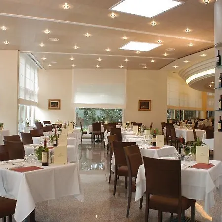 Continental Terme Отель Монтегротто-Терме